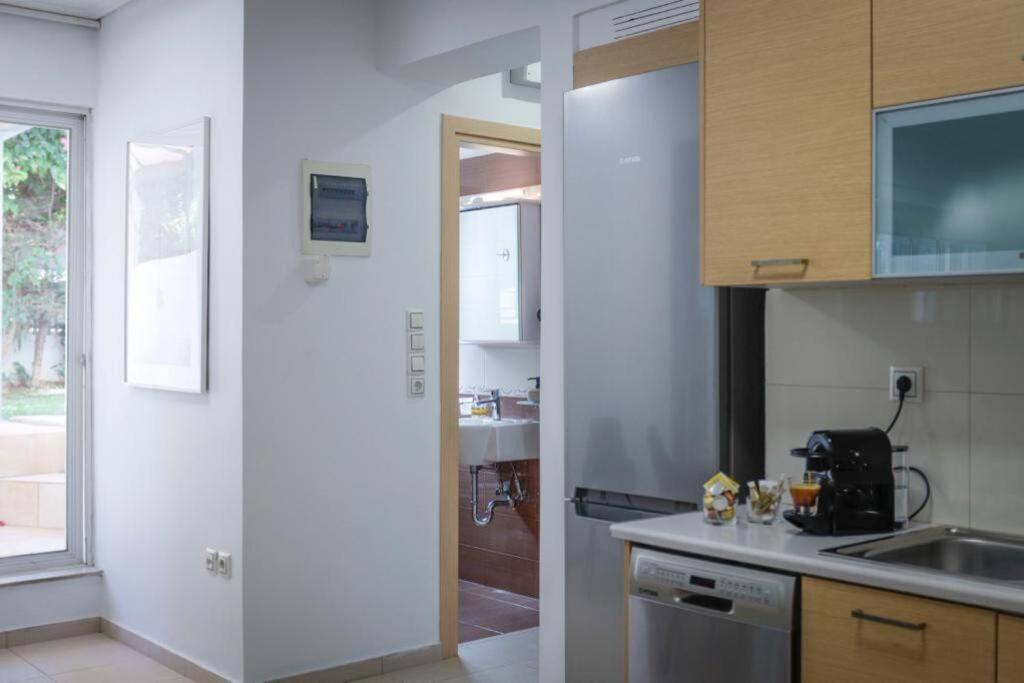 Pame Rentals - Cozy Glyfada Stay With Free Parking Athen Eksteriør billede